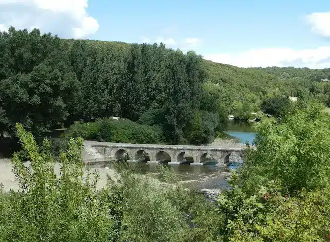 Pont Cèze Gard Guarrigue