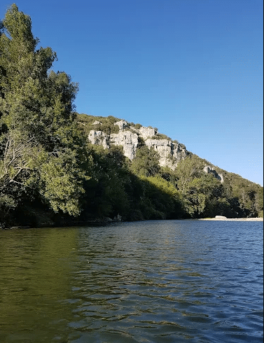 Rivière la Cèze, camping naturiste Gard