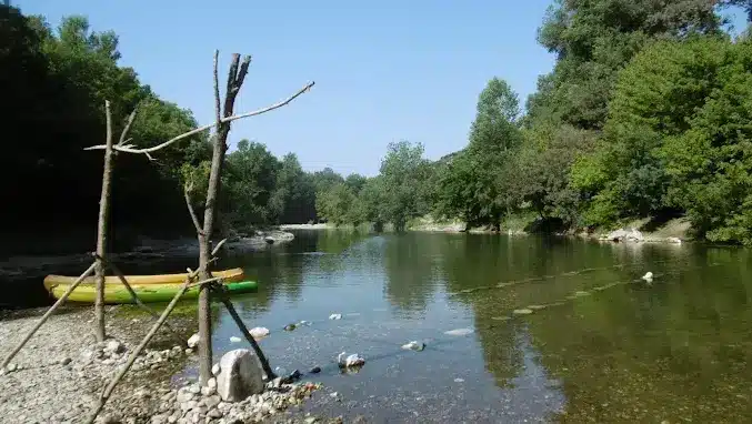 Rivière la Cèze, camping naturiste Gard